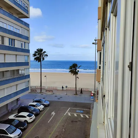 Paseo Maritimo Victoria 2 * Cádiz
